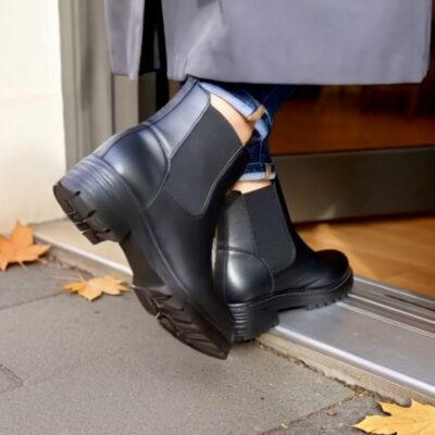 بوت چرم طبیعی زنانه مدل بغل کش مشکی | بوت کشی دخترانه ترند ۱۴۰۴ با لژ راحت